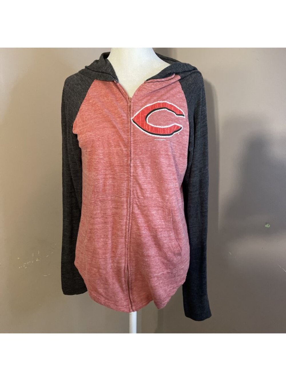 5th & Ocean MLB Genuine Merch Women’s Med Cincinnati Reds Full Zip Light Jacket